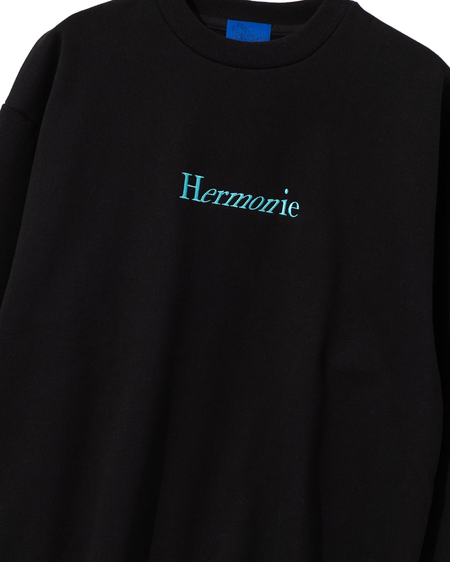 Hermonie Heavyweight Crew Neck
<black×turquoise>